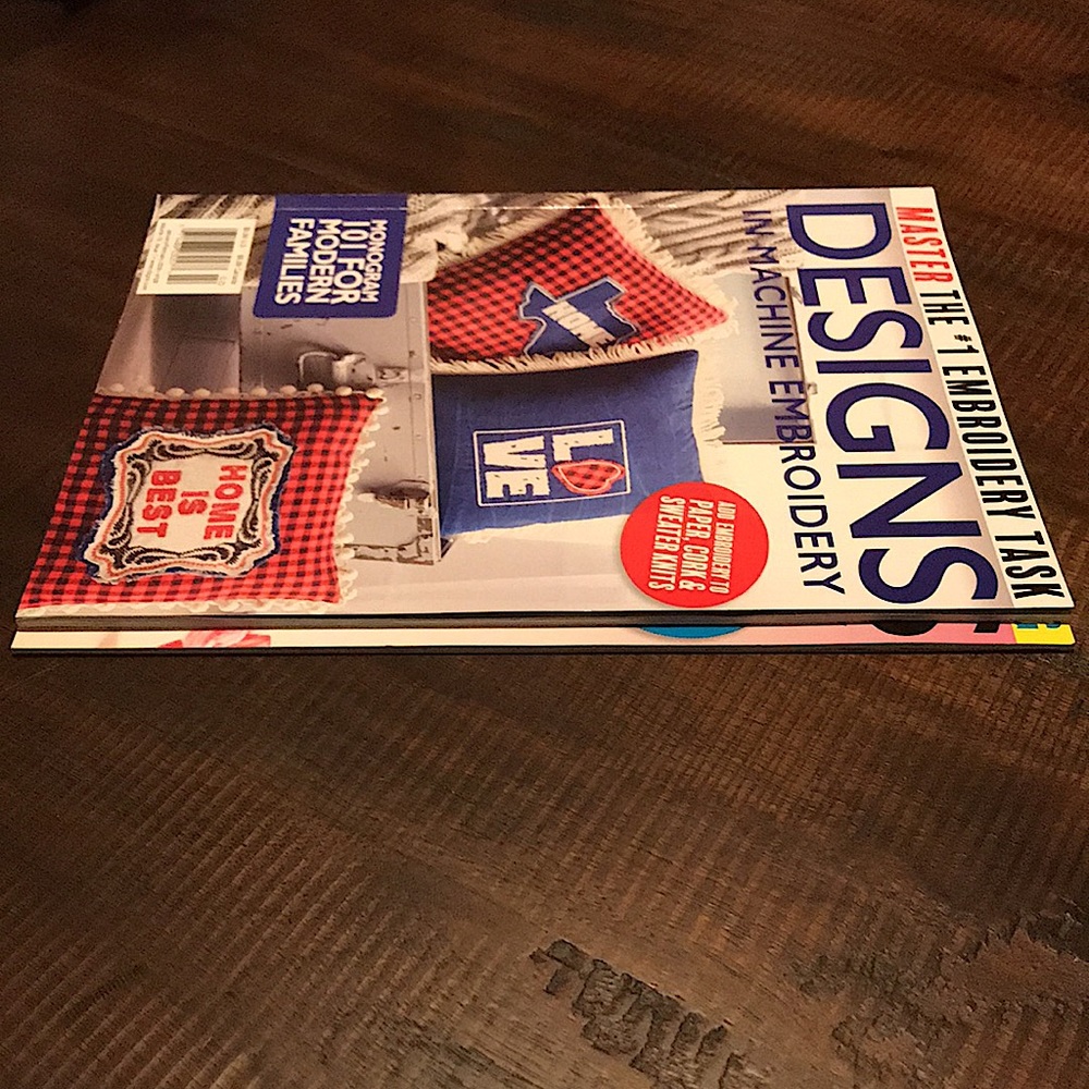 2 DESIGNS IN MACHINE Embroidery Magazines - Picture 10 of 11